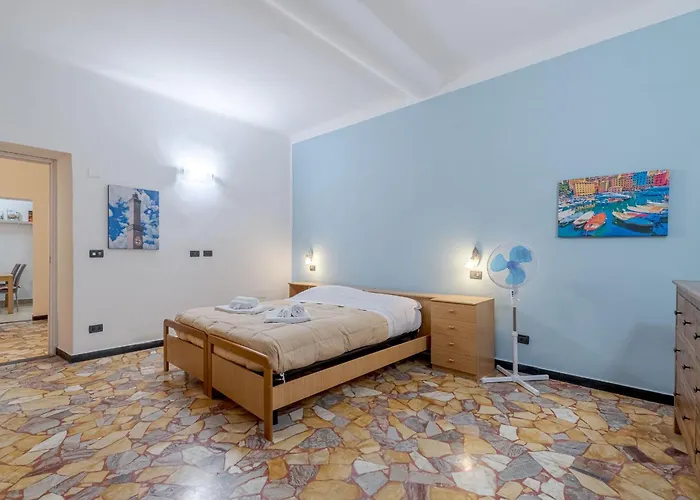 Porto Antico Functional & Roomy Flat