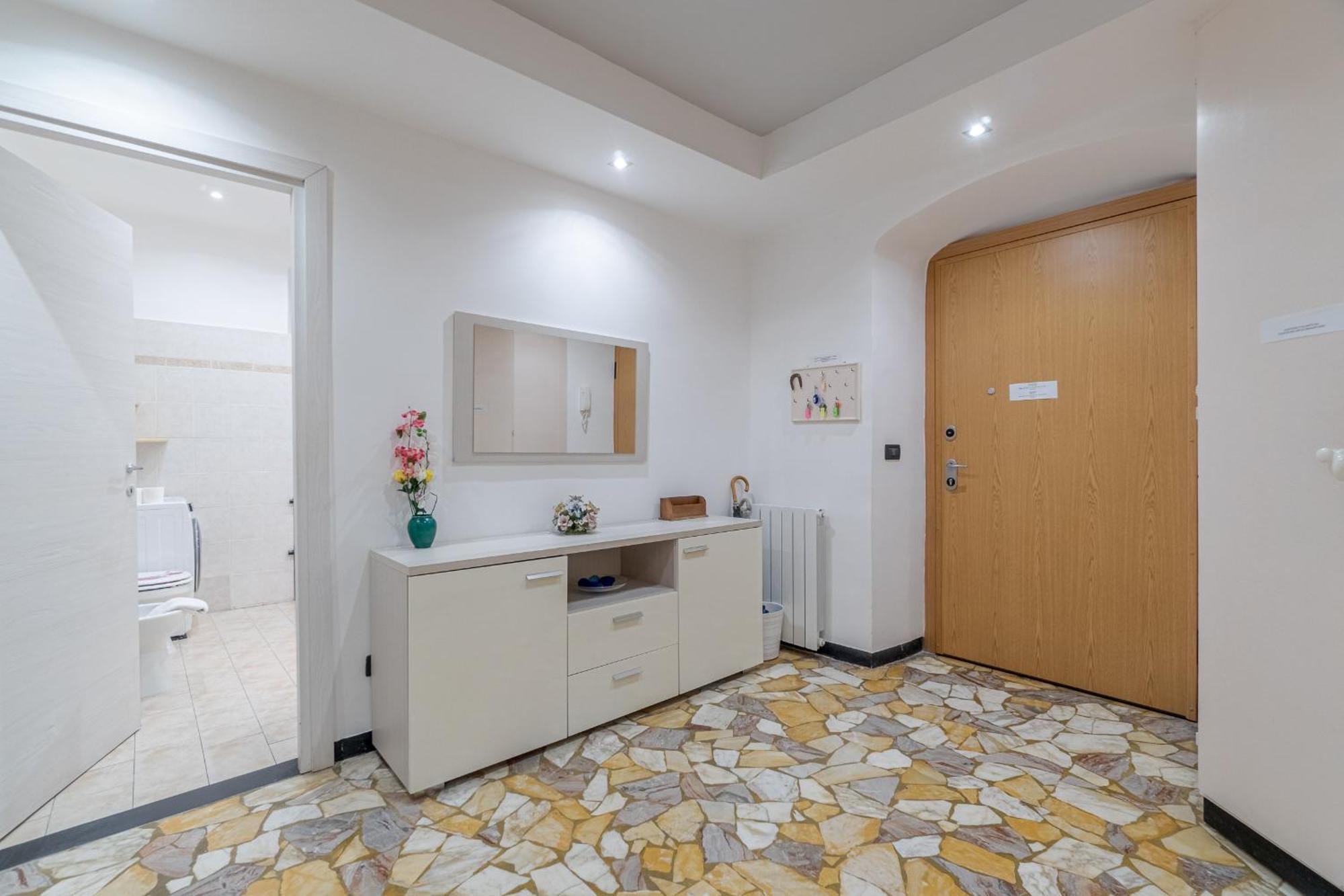 Apartment Porto Antico Functional & Roomy Flat *