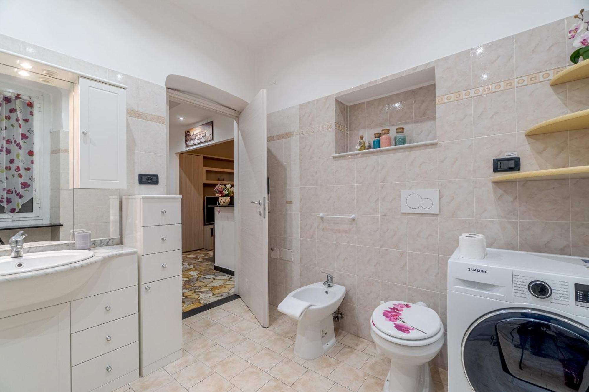 Apartment Porto Antico Functional & Roomy Flat *