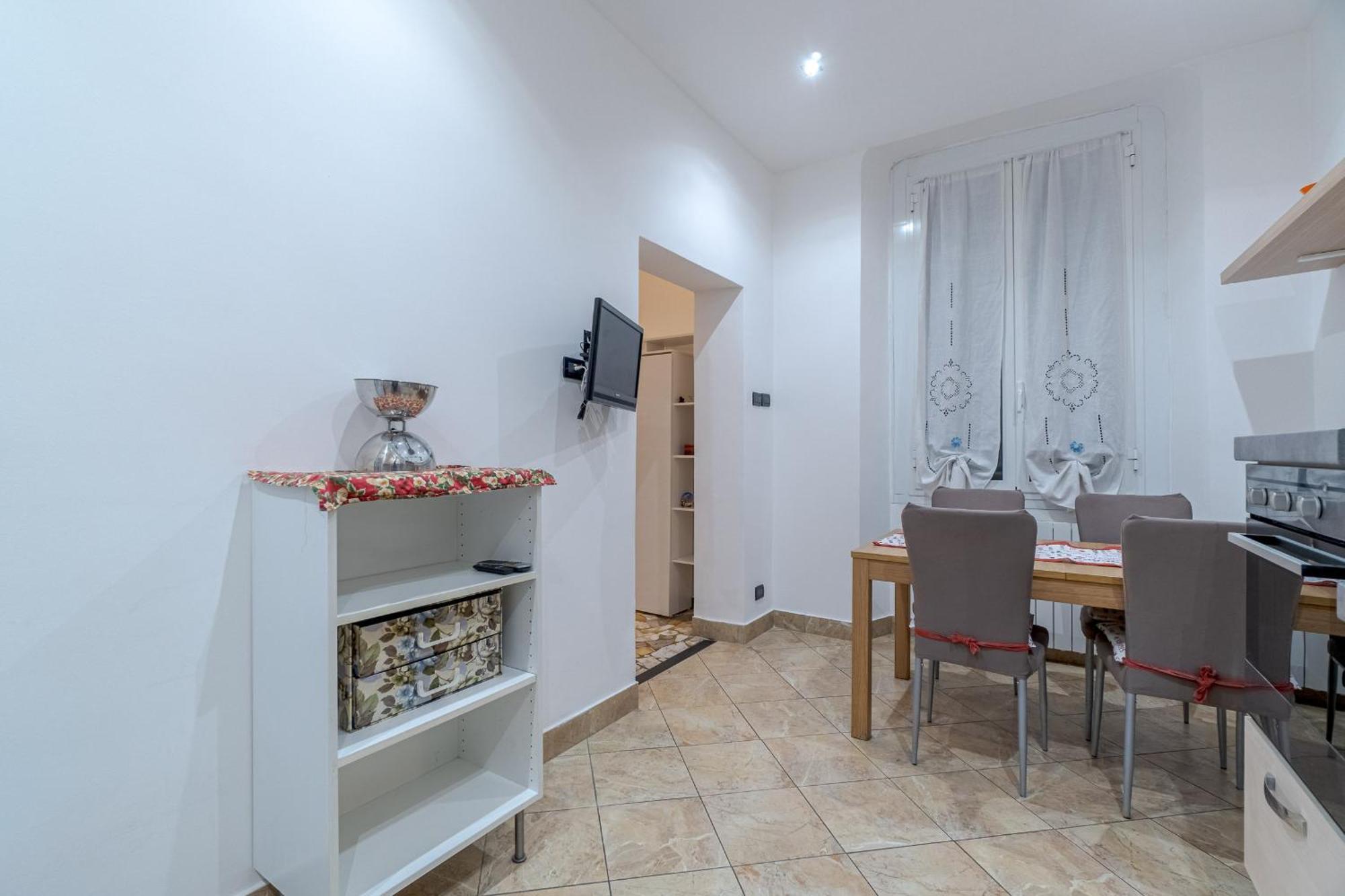 Porto Antico Functional & Roomy Flat Apartment *